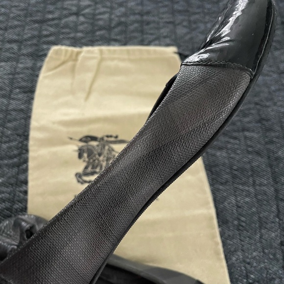 Burberry Black Leather Plaid Ballet Flats. - Picture 3 of 8